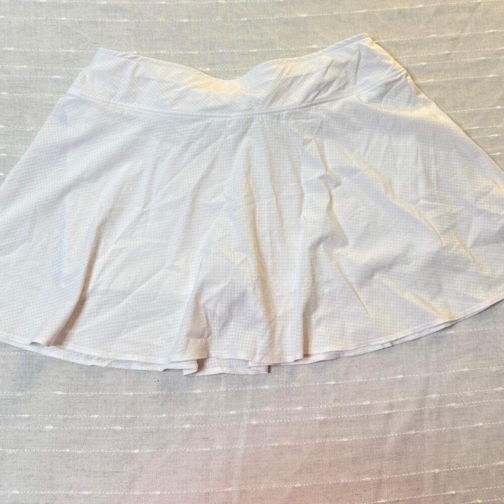 Prince white tennis skirt with